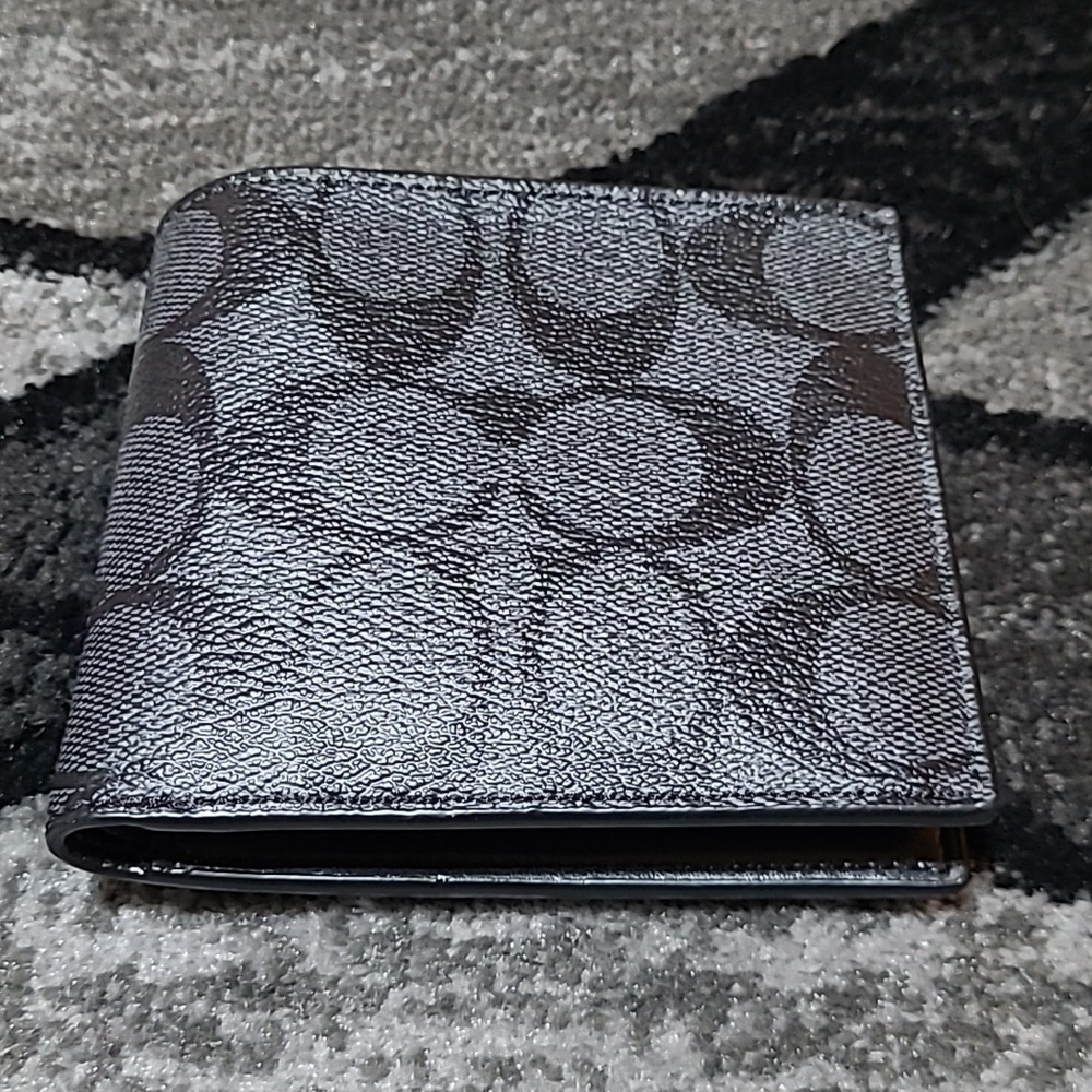 COACH BLACK SIGNATURE MONOGRAM CANVAS BILLFOLD WALLET